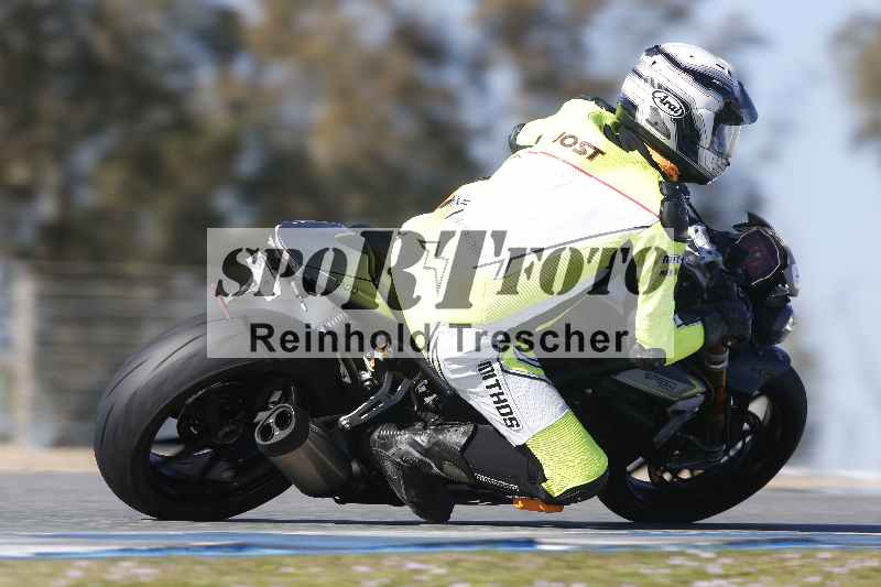 /Archiv-2024/02 29.01.-02.02.2024 Moto Center Thun Jerez/Gruppe gruen-green/65